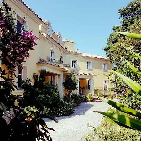 Dom wakacyjny Spacious House Close To And Corfu Town *