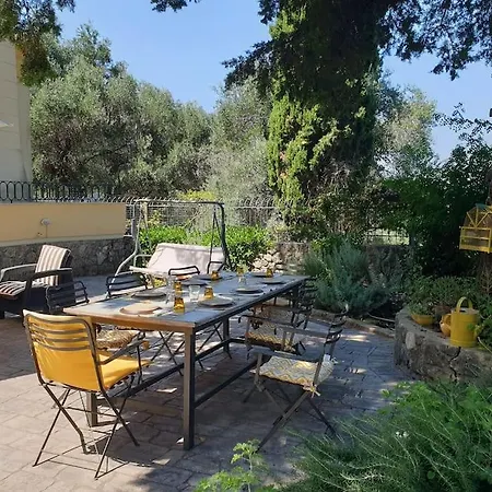 Dom wakacyjny Spacious House Close To And Corfu Town *